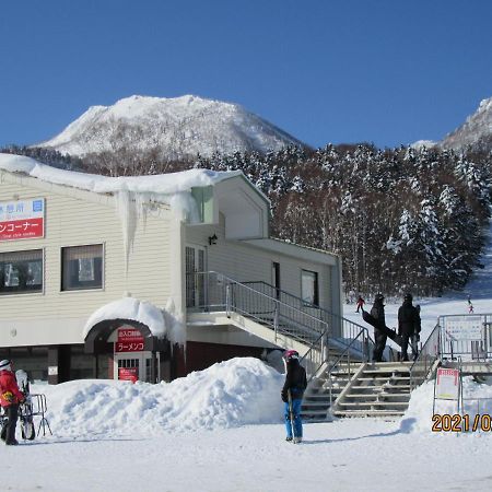 陆奥民宿旅馆 中富良野町 外观 照片